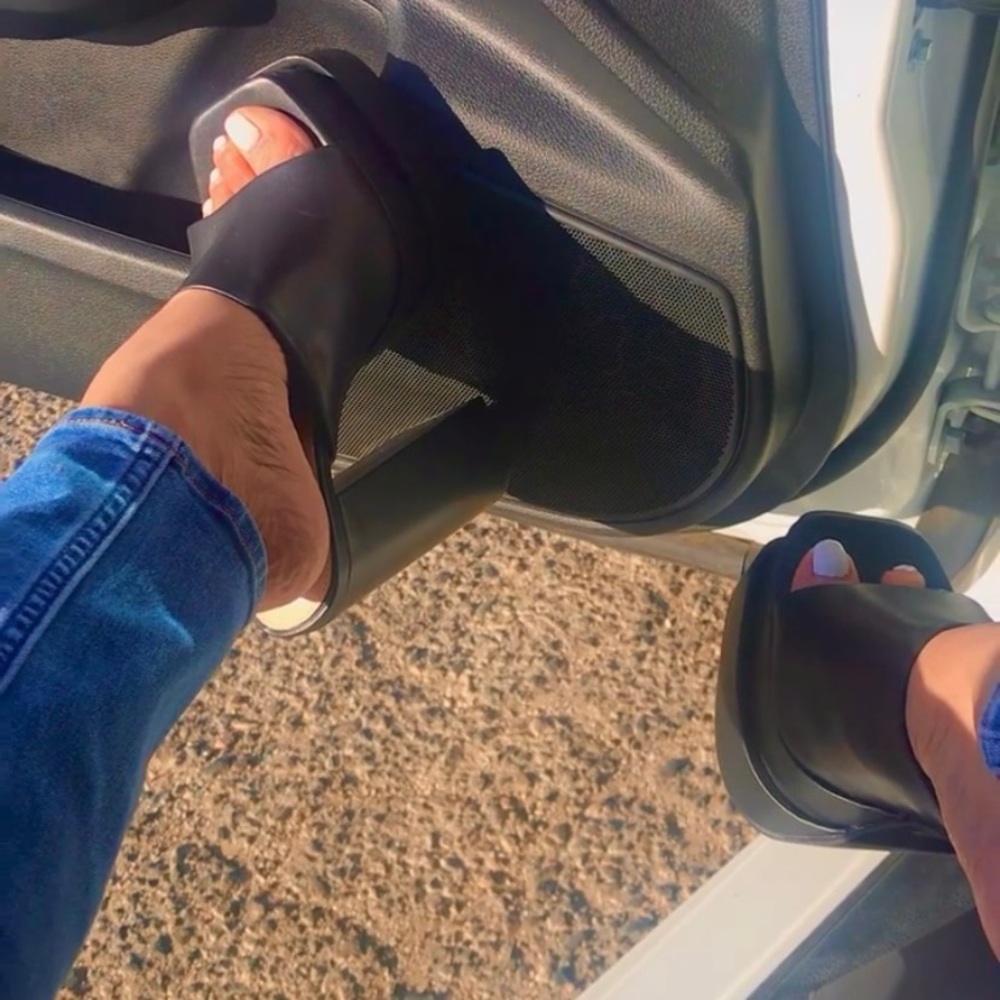 Black‎ platform block heel mules